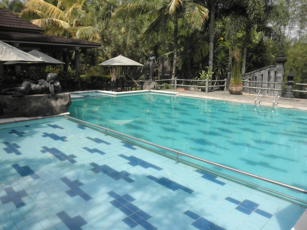 The Oxalis Regency Hotel Magelang Exterior photo