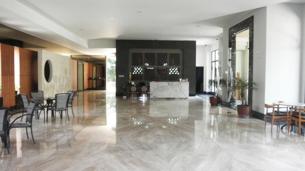 The Oxalis Regency Hotel Magelang Exterior photo