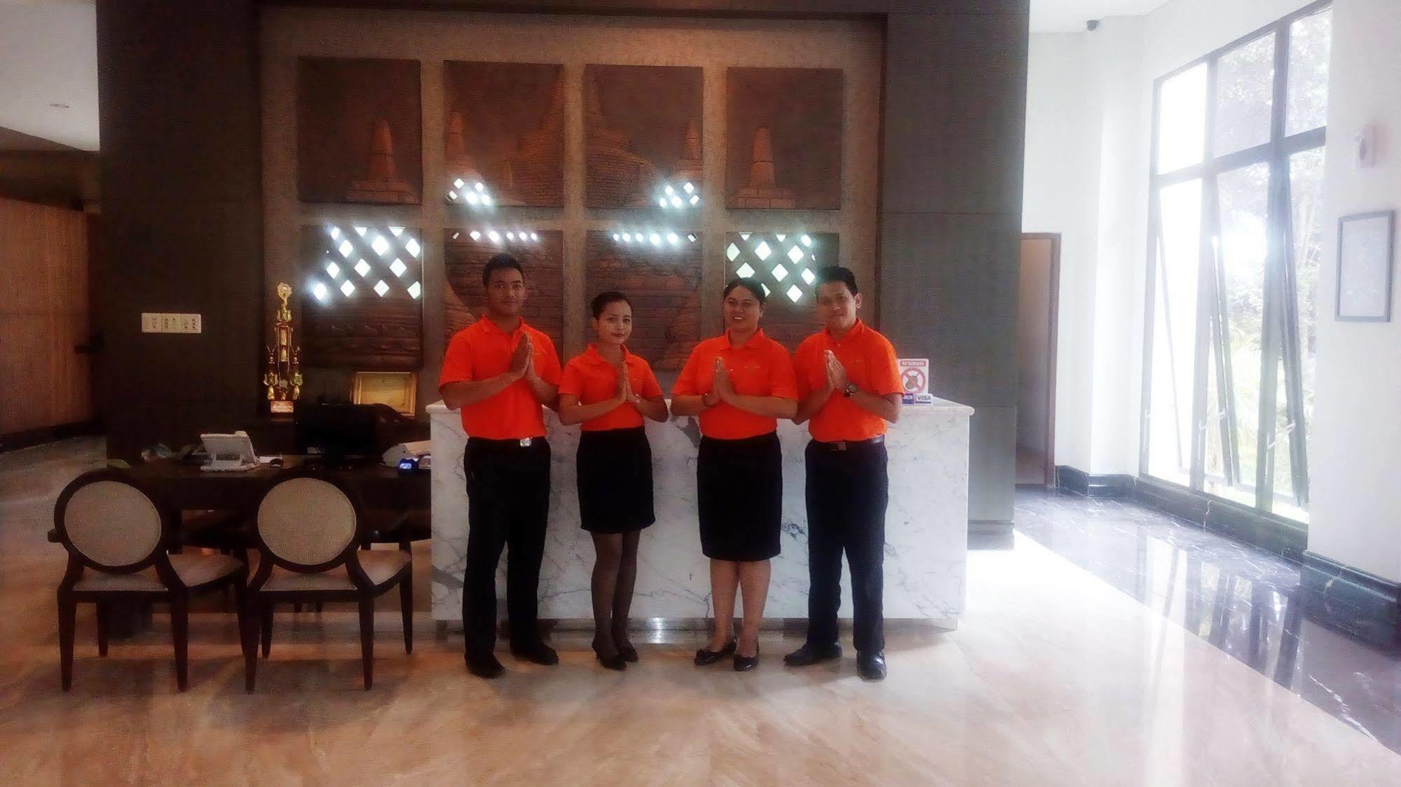 The Oxalis Regency Hotel Magelang Exterior photo